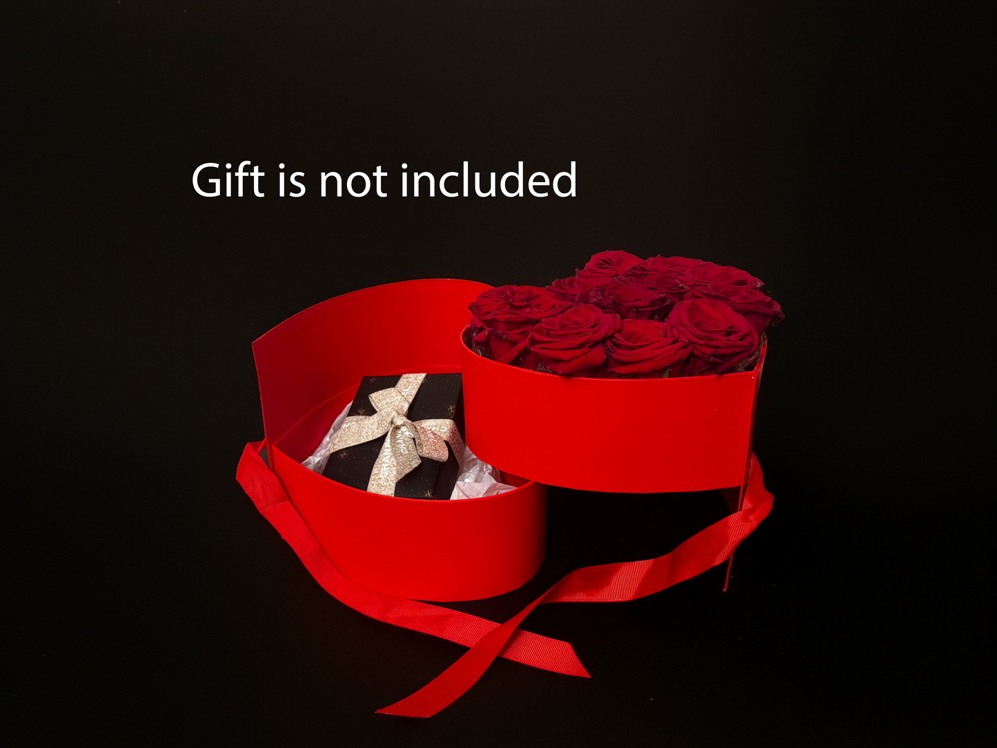 Heart Box - A dozen roses